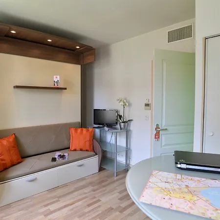 Aparthotel Privilodges Le Royal